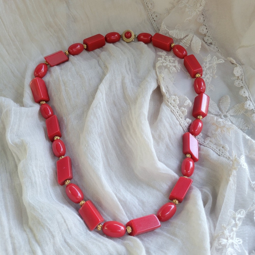 Vintage 1960s Necklace Red Chunky Lucite Beaded Gold Tone Statement